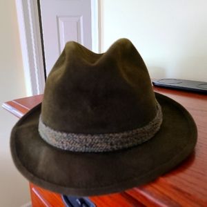 Vintage velour Mallory fedora